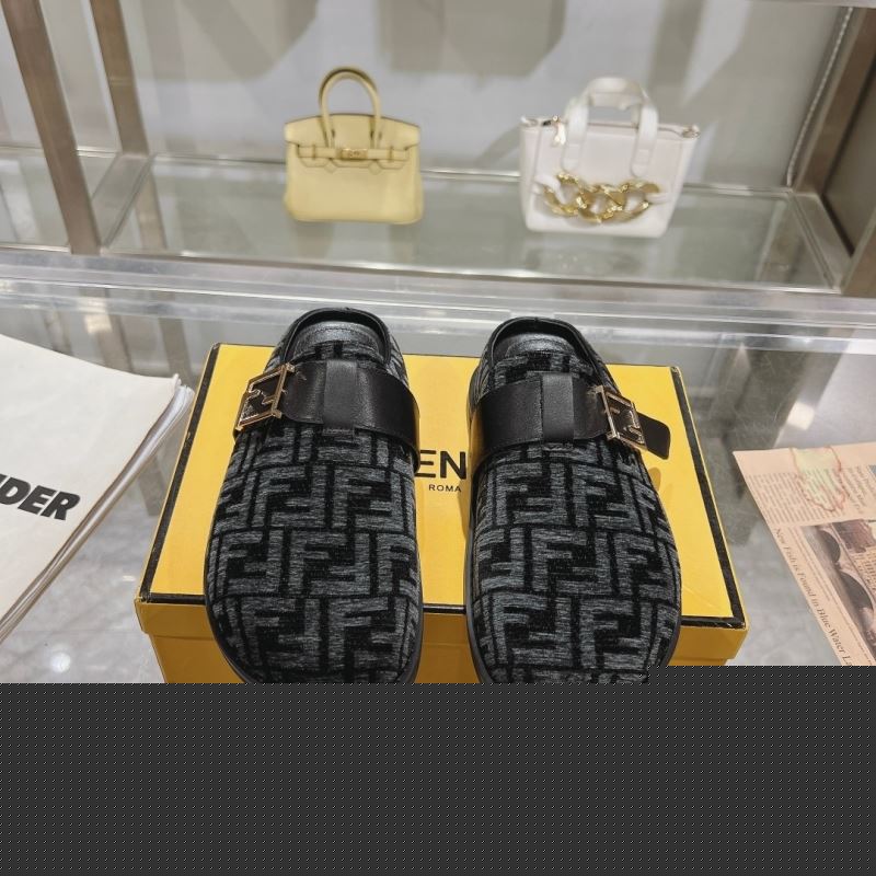 F**di slippers